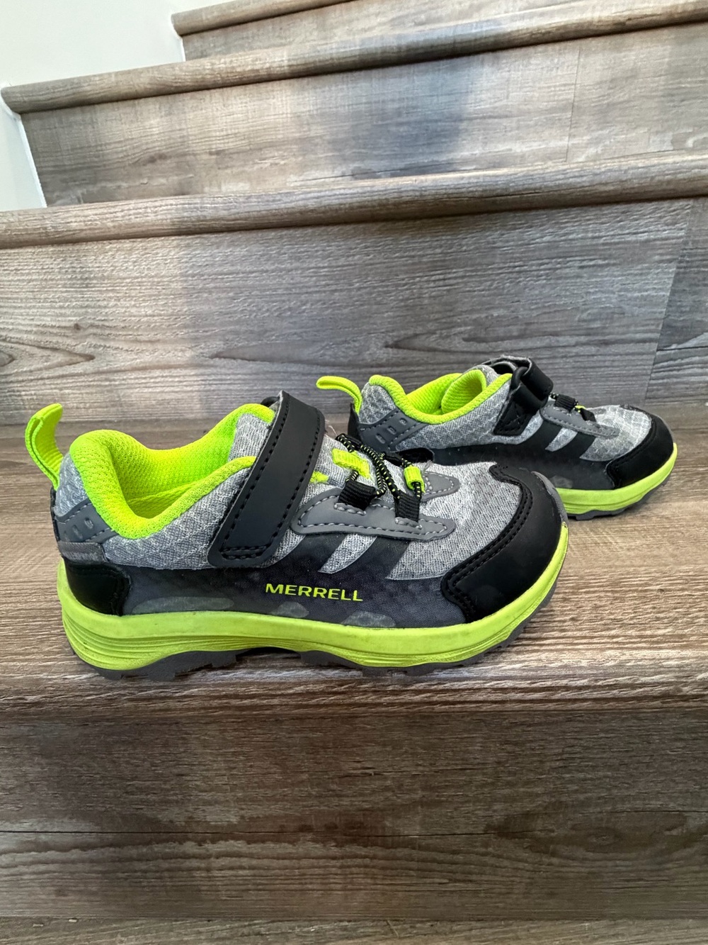 Merrell Moab Speed 2 Waterproof hiking sneakers in  Grey/Black toddler size 9